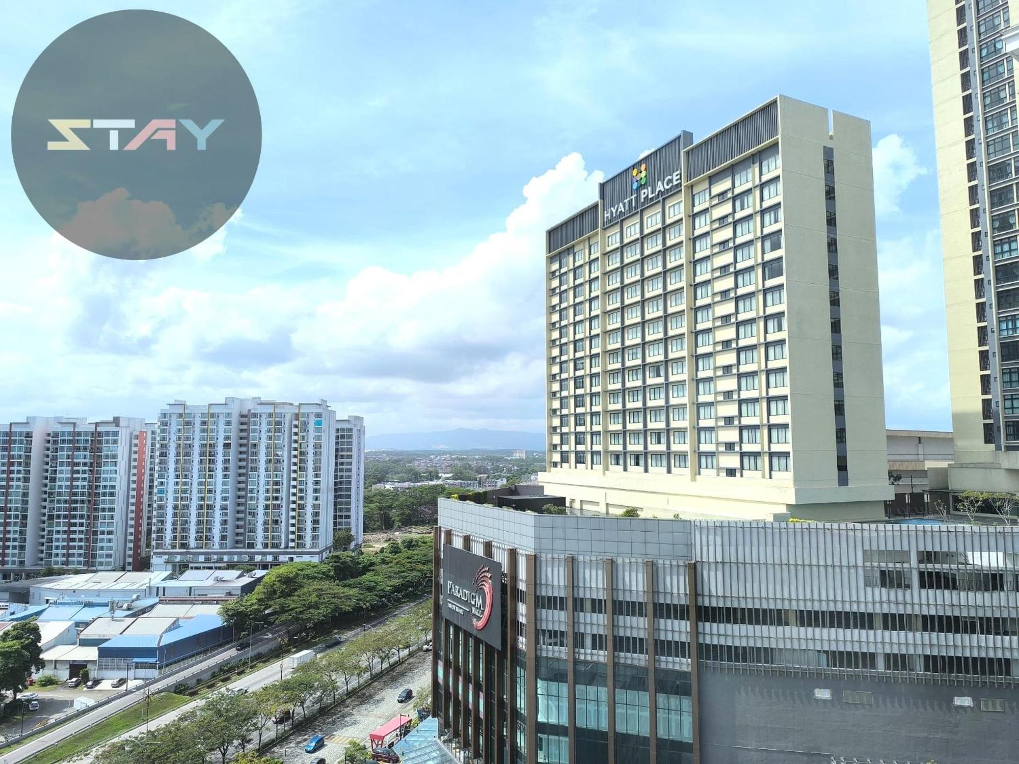 Platino 4Bedrooms Paradigm Mall Netflix By Stay جوهر بهرو المظهر الخارجي الصورة
