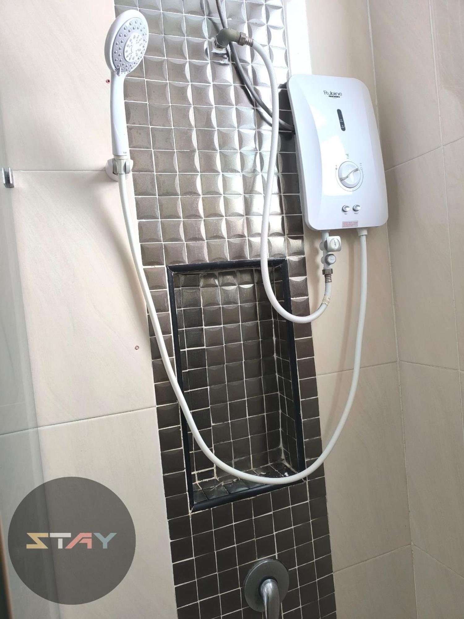 Platino 4Bedrooms Paradigm Mall Netflix By Stay جوهر بهرو المظهر الخارجي الصورة